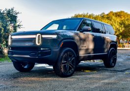 Rivian R1S Quad Motor 2026 : SUV بسعر 124,490 دولار يثير الإعجاب
