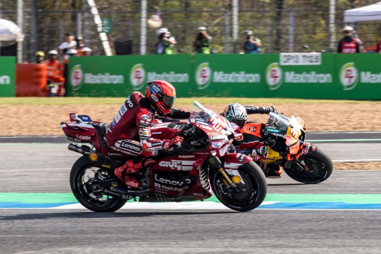 الجدل حول ماركيز وأكوستا: هل هو تحول في تنظيم MotoGP؟