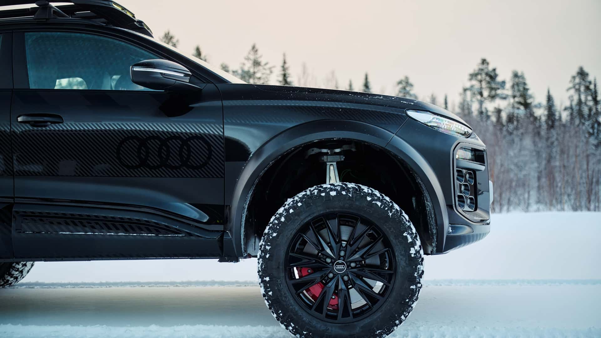 أودي تخطط لإطلاق SUV فاخرة: بين الطموحات والواقع الاقتصادي