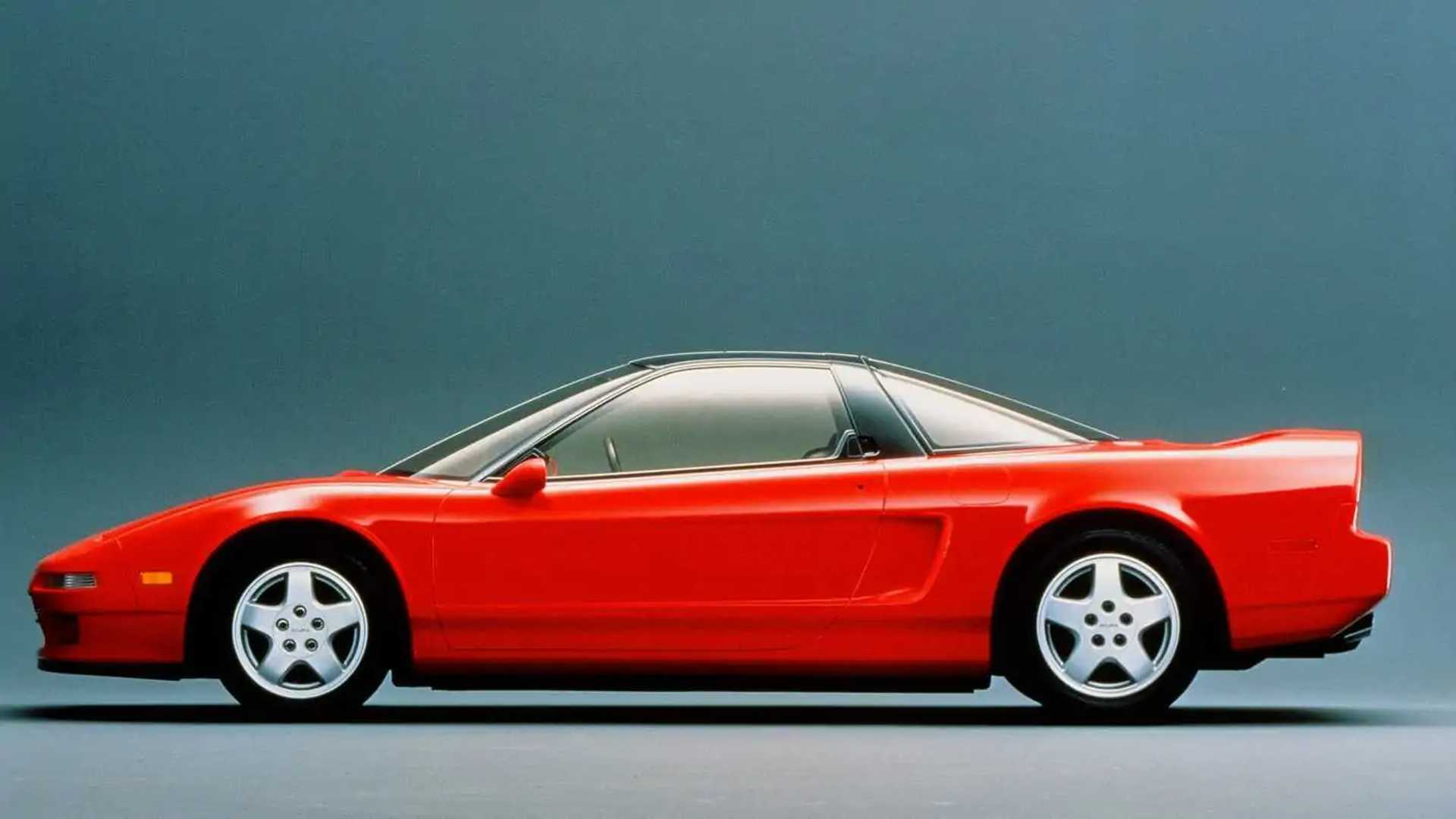 هوندا تعيد إحياء NSX الأولى بقطع أصلية
