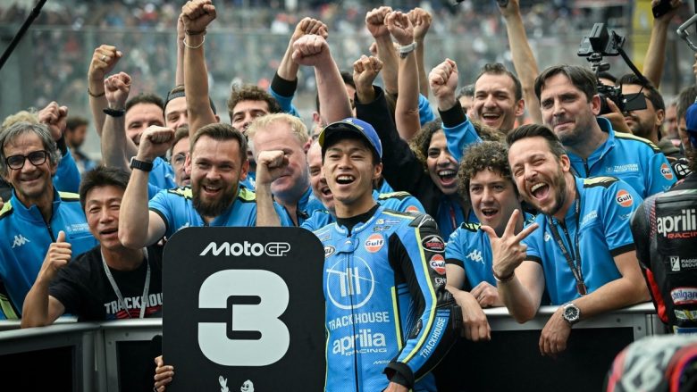 آي أوغورا: نجم MotoGP الياباني الصاعد يقتحم منصات التتويج